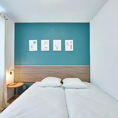 Appartement Be-4g - Joli 2 Pieces Equipe Pour 1-2 Pers Au 4eme Etage Au Centre De *