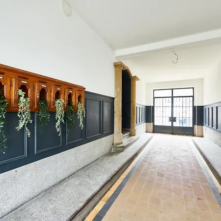 Appartement Be-4g - Joli 2 Pieces Equipe Pour 1-2 Pers Au 4eme Etage Au Centre De *